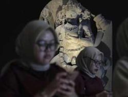 Prabowo Subianto Pulang dari Belanda dengan 30.000 Artefak: Disambut Kehormatan, Ziarah Keluarga, dan Diplomasi Budaya