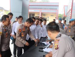 Kapolres Lahat memimpin apel pemeriksaan senjata api