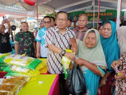 Warga Batanghari Leko Sumringah, Beli Sembako dan Gas Murah