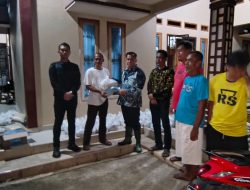 Bupati Berikan Bantuan Beras dan Sembako Kepada 90 KK yang Terdampak