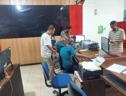 Layani Warga di Hari Libur, Masyarakat Puji Pelayanan Disdukcapil OKU