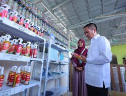 Wujudkan 1 Kelurahan 1 Bank Sampah, Walikota Palembang Ratu Dewa Serahkan Bantuan ke 25 Bank Sampah