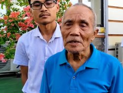 Kakek Mujiran Dibebaskan Usai 3 Bulan Ditahan karena Curi Getah Karet