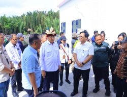 Wagub Sumsel Cik Ujang Dampingi Menko Polkam Tinjau Kampung Nelayan Merah Putih Sungsang, Dorong Penguatan Infrastruktur Nelayan