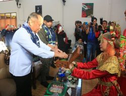 Wagub Sumsel Cik Ujang Tanam Pohon di SMAN 1 Lubuklinggau, Dorong Terwujudnya Sekolah Hijau