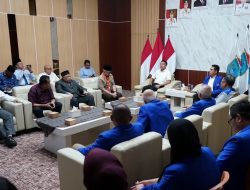 Bupati Panca Wijaya Akbar Terima Kunjungan Direktur Pascasarjana Bina Darma di Ruang Audiensi Pemkab OI